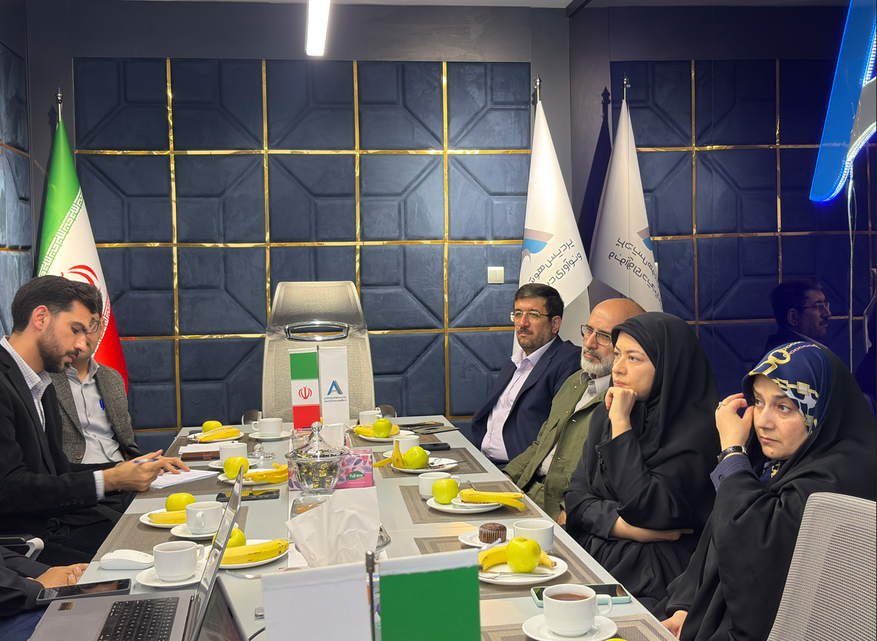 بازدید معاونت قوانین مجلس از پردیس هوش مصنوعی و نوآوری دیجیتال ایران